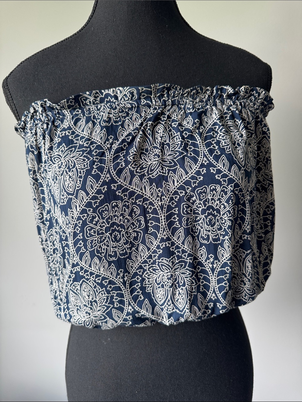 Elan Navy and White Off-Shoulder Floral Crop Top